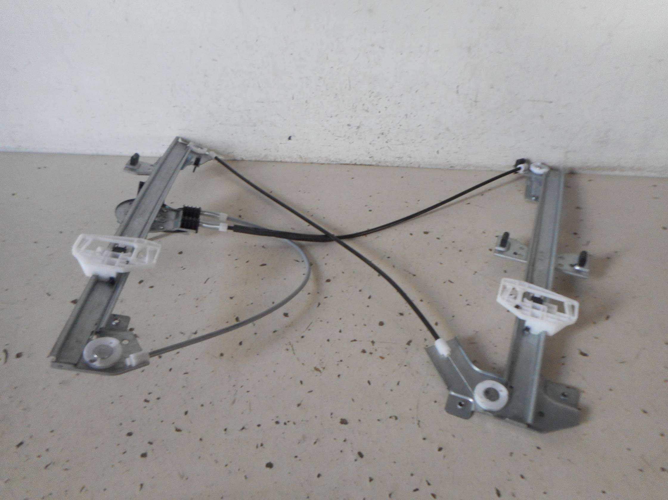 Alzacristallo porta ant. sx.